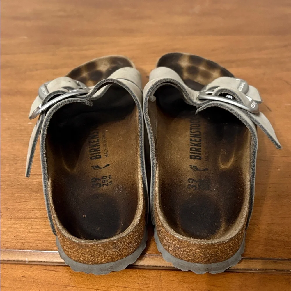 Birkenstock Tan  Sandals with Buckles Size 8 - Picture 6 of 16